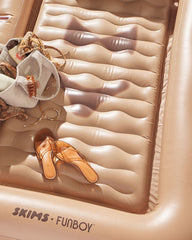 FUNBOY SKIMS x FUNBOY Sienna Tanning Pool