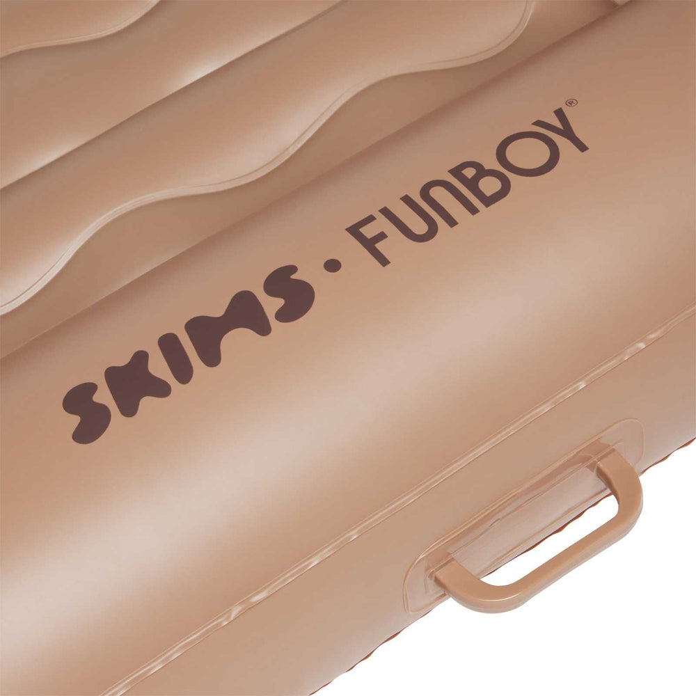 FUNBOY SKIMS x FUNBOY Sienna Tanning Pool
