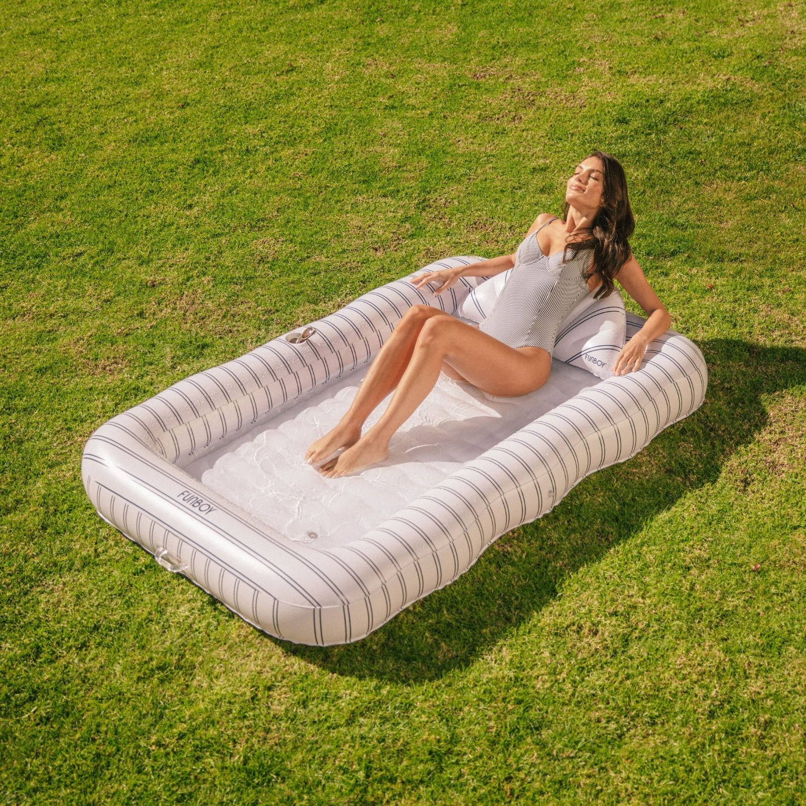 FUNBOY Tanning Pool Lounger: White & Navy Stripes