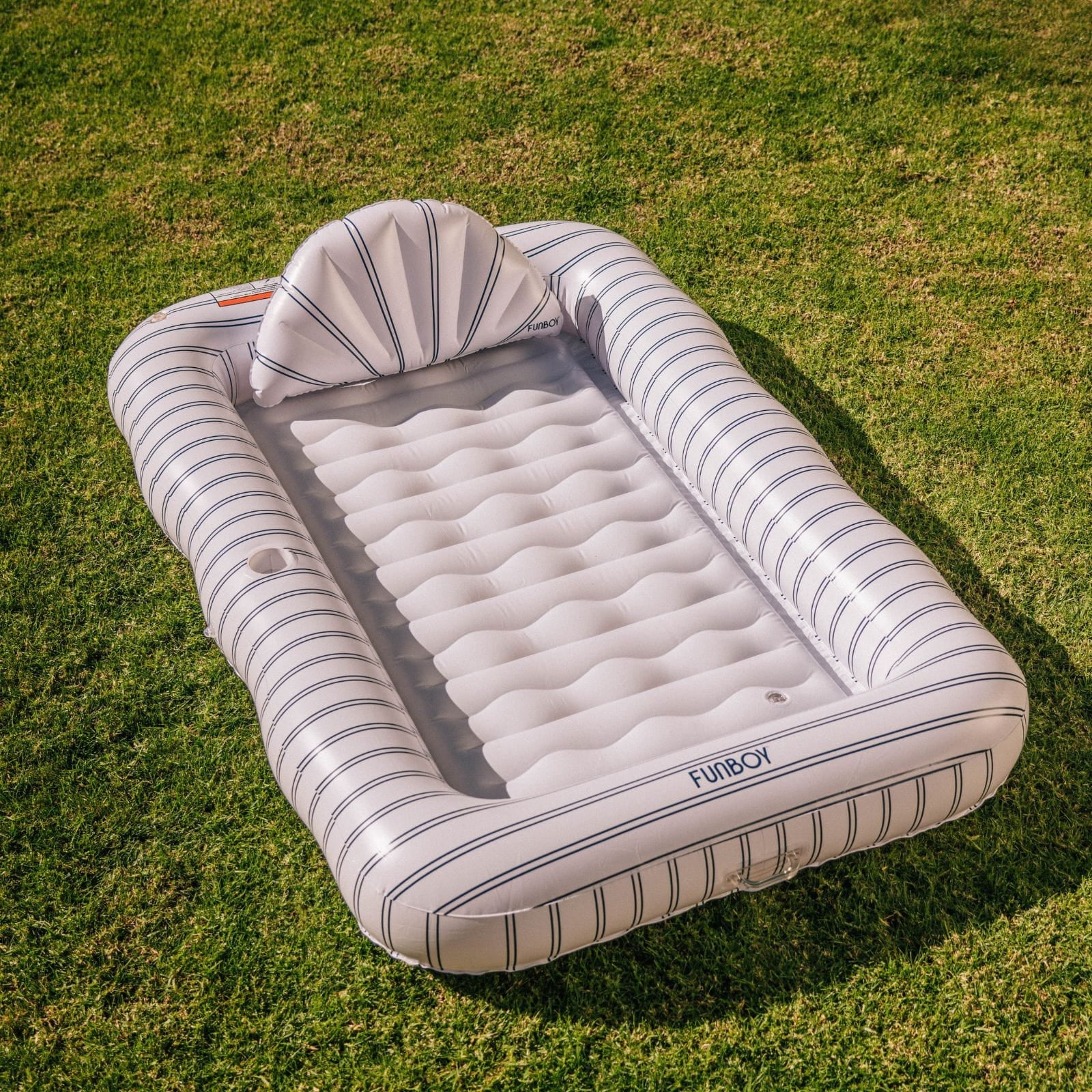 FUNBOY Tanning Pool Lounger: White & Navy Stripes