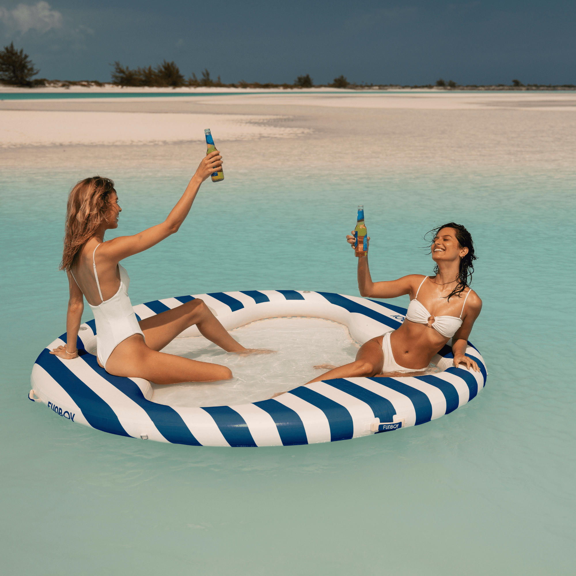 FUNBOY Floating Pool Hammock: Clover Leisure Island, Blue