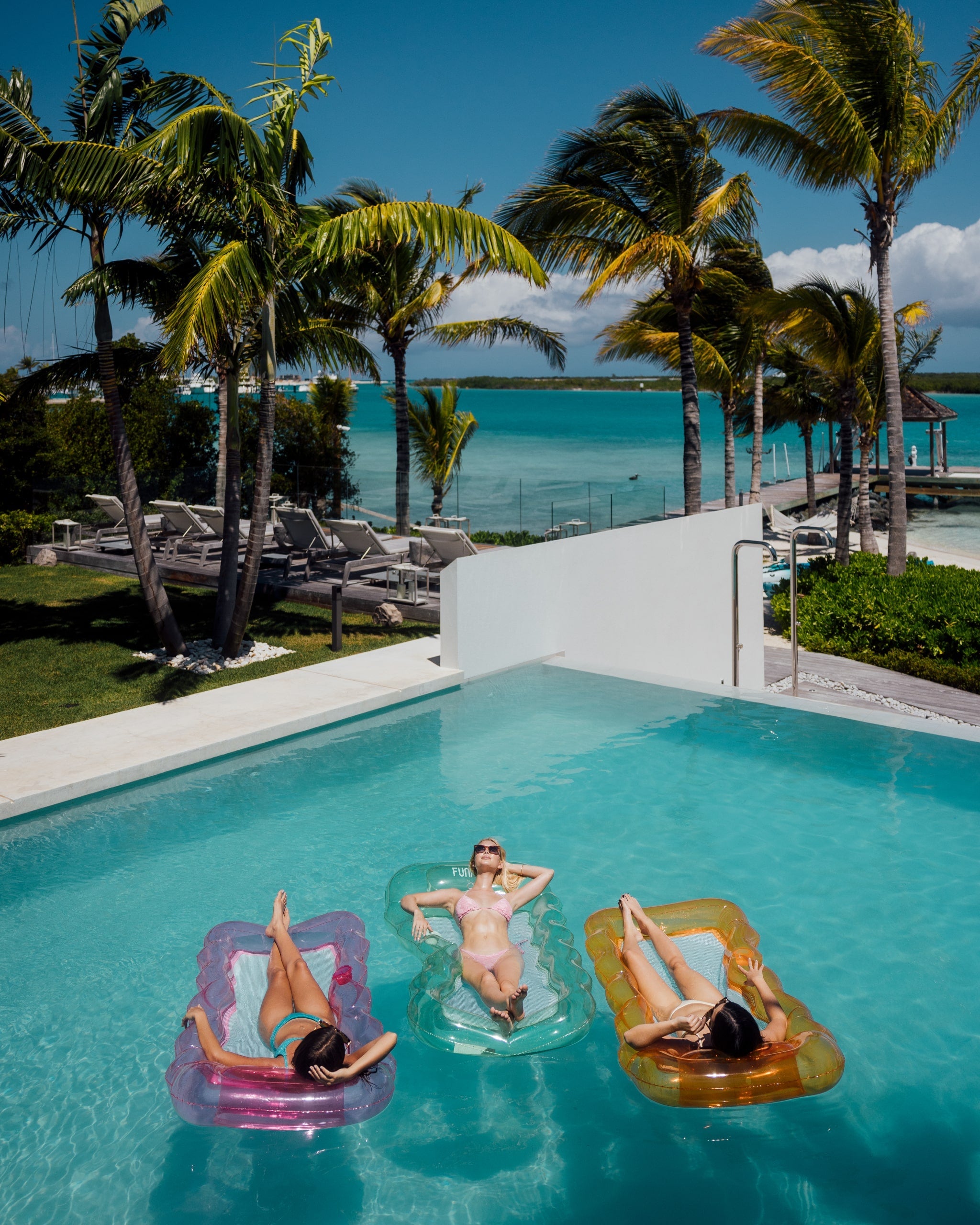 FUNBOY Clear Pink Mesh Lounger
